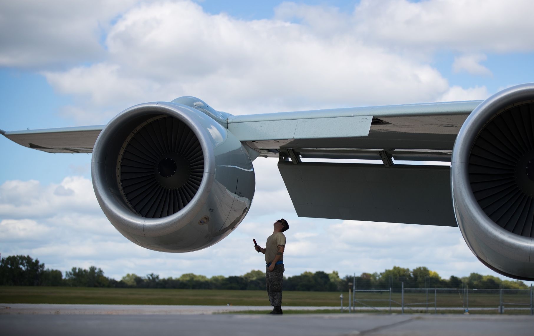 Moving rudders, leaking hydraulics